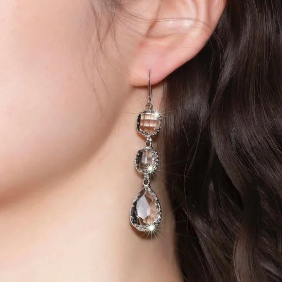 Luxe Rhinestone Drop Earrings - Picture 2 of 6